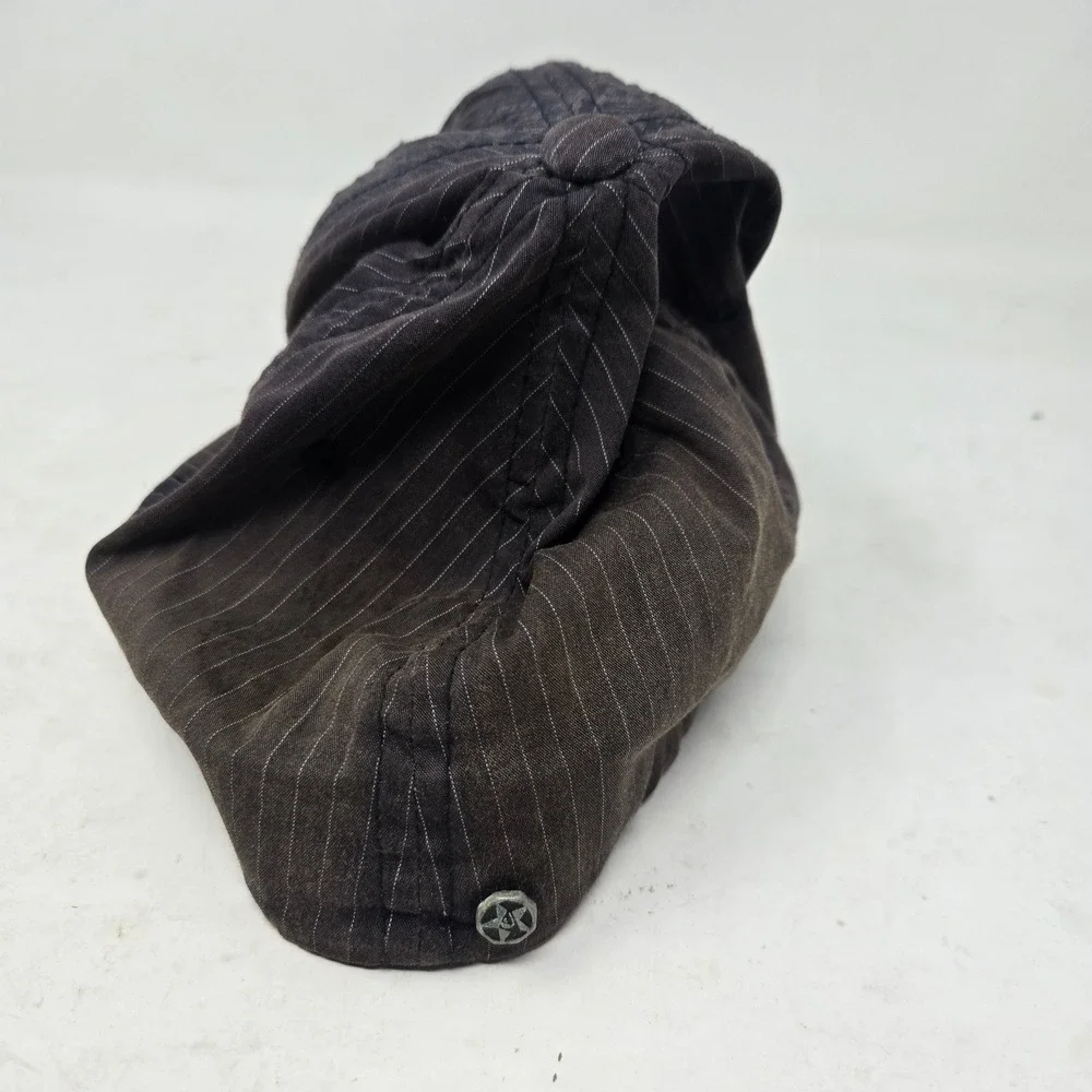 Quiksilver‎ Flexfit Hat Mens Faded Black Grey Pinstripe Logo Print Baseball Cap